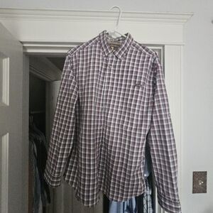 Eddie Bauer Men's long sleeve casual Classic Fit button-down shirt